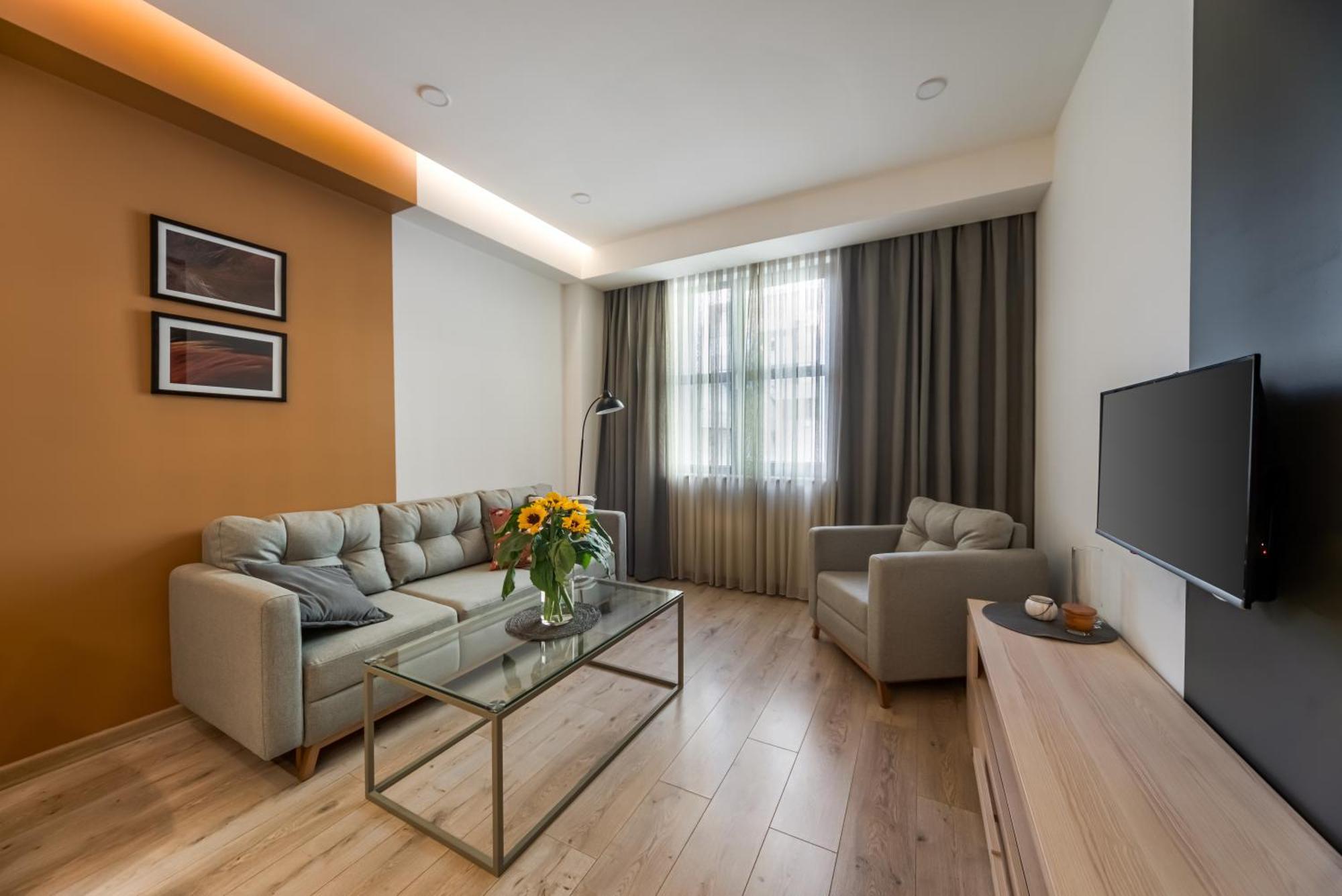 Thames Apartment By Downtown Inn, City Center Ереван Экстерьер фото